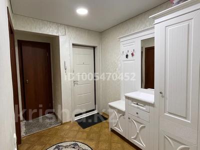 4-бөлмелі пәтер · 60 м² · 1/5 қабат, Михаэлиса 8/1 — Абая, бағасы: 22 млн ₸ в Усть-Каменогорске, Ульбинский