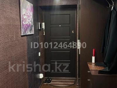 3-бөлмелі пәтер · 72.3 м² · 4/4 қабат, пр.Бухар жырау 46, бағасы: 55 млн ₸ в Караганде, Казыбек би р-н