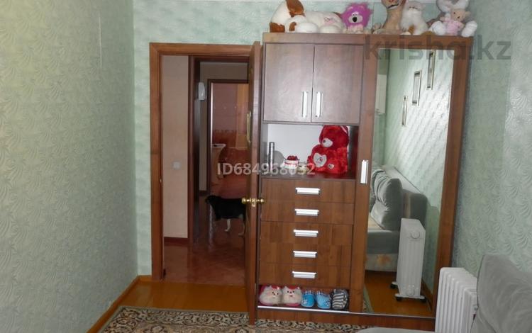 4-комнатная квартира, 90 м², 5/5 этаж, 2 3 за 15.5 млн 〒 в Лисаковске — фото 2