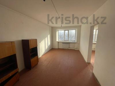 1-комнатная квартира · 35 м² · 5/5 этаж, Казахстан 161 за 7.8 млн 〒 в Усть-Каменогорске