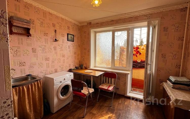 1-комнатная квартира · 33 м² · 1/5 этаж, Камзина 63 за 5.5 млн ₸ в Аксу — фото 12