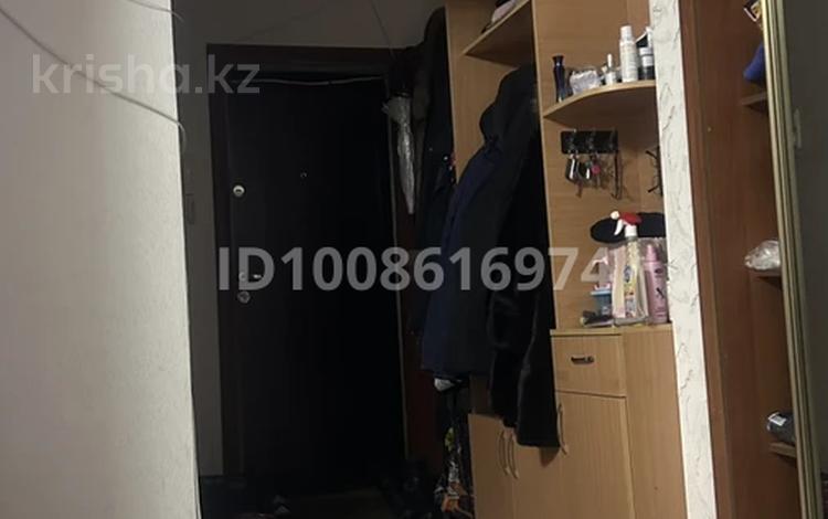 3-бөлмелі пәтер · 65 м² · 5/5 қабат, Абая 13/1 — Космическая и Михаэлиса, бағасы: 25 млн ₸ в Усть-Каменогорске, Ульбинский — фото 2
