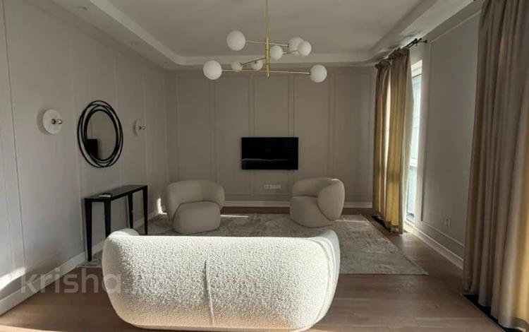 4-бөлмелі пәтер · 140 м² · 3/3 қабат, Аль- Фараби 116, бағасы: 2.5 млн ₸ в Алматы, Бостандыкский р-н — фото 3