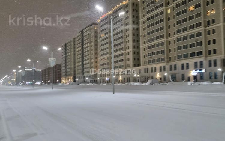 2-комнатная квартира · 70 м² · 9/12 этаж, 17-й мкр 217 за 18.5 млн 〒 в Актау — фото 2