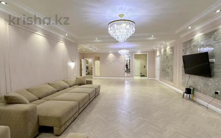 5-комнатная квартира · 235 м² · 1/5 этаж, Каратал за 95 млн ₸ в Талдыкоргане — фото 16