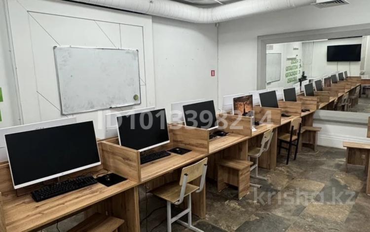 Кеңселер, қоғамдық тамақтану орны, монша, қонақ үй және демалыс орындары, білім орталықтары, ойын-сауық · 800 м², бағасы: 7 млн ₸ в Астане, Нура р-н — фото 2