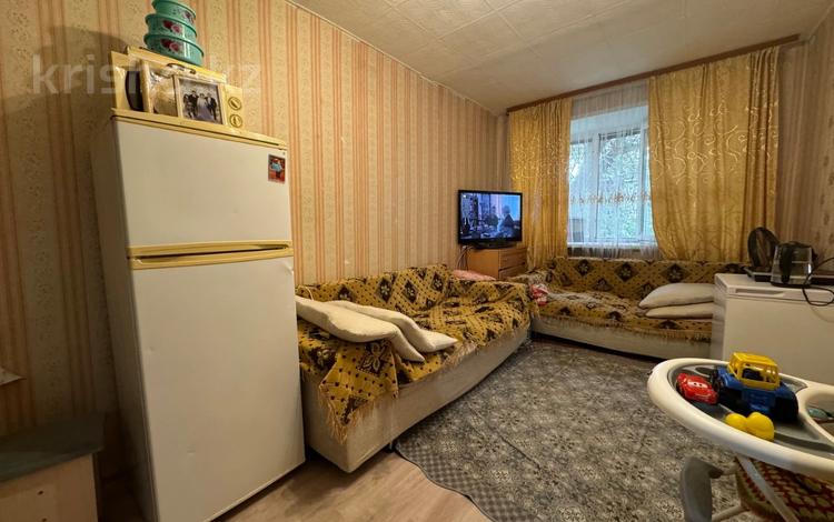 2-бөлмелі пәтер · 36.7 м² · 1/5 қабат, Физкультурная 10А, бағасы: 9 млн ₸ в Семее — фото 4