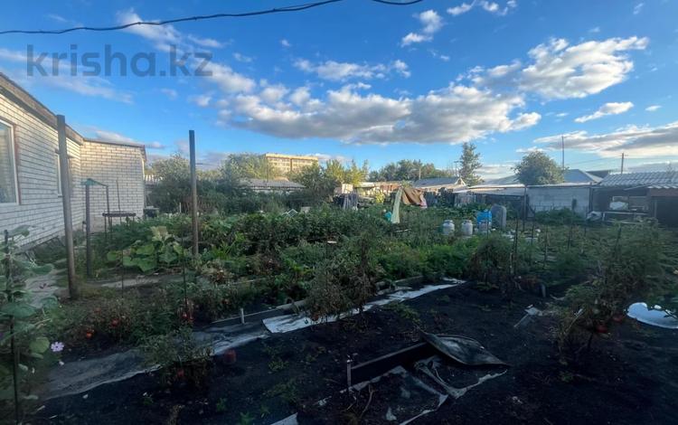 Жеке үй · 3 бөлме · 89 м² · 7 жүзд., Гагарина — Район стадиона Спартака, бағасы: 28 млн ₸ в Семее — фото 2
