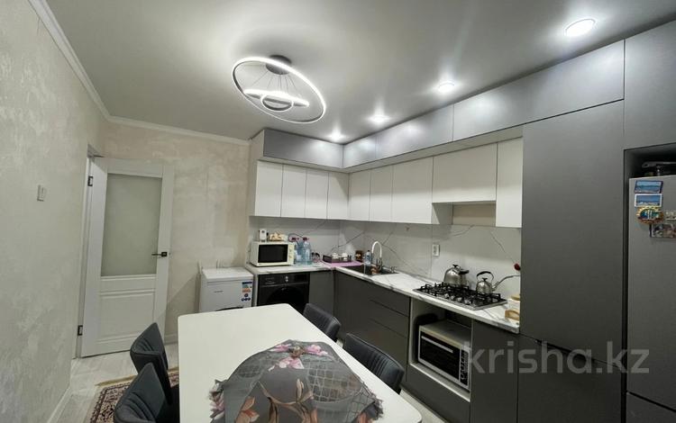 3-комнатная квартира · 70 м² · 4/9 этаж, мкр 12 за 24 млн ₸ в Актобе — фото 2