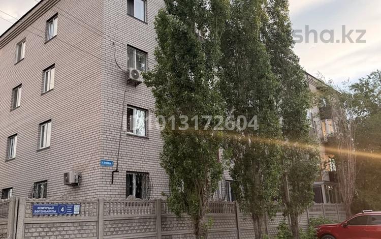 1-бөлмелі пәтер · 40 м² · 4/4 қабат, Богенбай улы 4, бағасы: 140 000 ₸ в Семее — фото 2