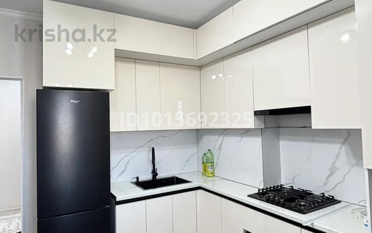 3-комнатная квартира · 78 м² · 4/5 этаж, 15 33 — НИШ мектебіне жақын.Жанында балабақша,пошта,әкімшілік және басқа да қажетті қажетті нысандар жаяу қашықтықта орналасқан. за 150 000 ₸ в Туркестане — фото 2