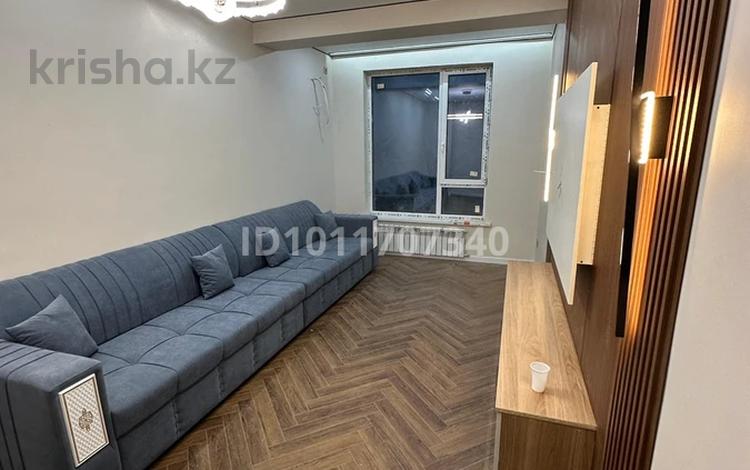 2-бөлмелі пәтер · 75 м² · 7/13 қабат, Байдибек би стр. 127/7, бағасы: 280 000 ₸ в Шымкенте, Абайский р-н — фото 2