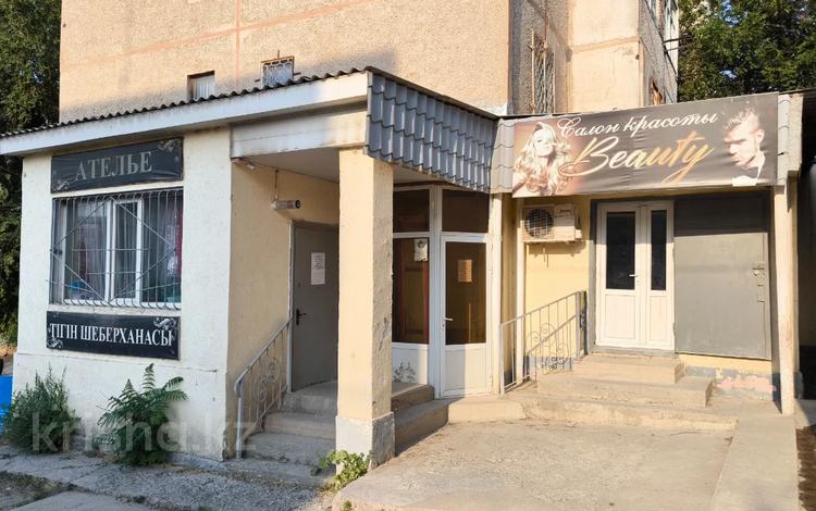 Салоны красоты, медцентры и аптеки · 76 м² за 35 млн 〒 в Шымкенте, Туран р-н — фото 2