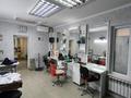 Салоны красоты, медцентры и аптеки · 76 м² за 35 млн 〒 в Шымкенте, Туран р-н — фото 4