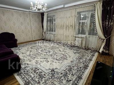 3-бөлмелі пәтер · 90 м² · 4/5 қабат, Мкр Сырдария 11/27, бағасы: 200 000 〒 в 