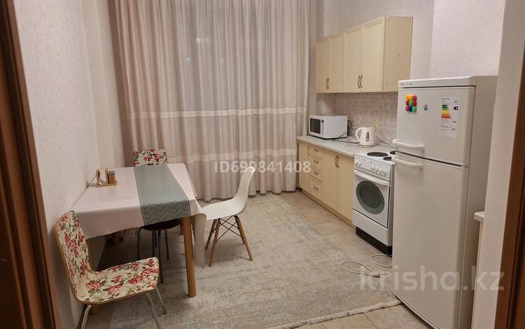 2-бөлмелі пәтер · 82 м² · 9/10 қабат, Сарайшык 34 — Пресечения Акмещеть, бағасы: 25 000 ₸ в Астане, Есильский р-н — фото 2