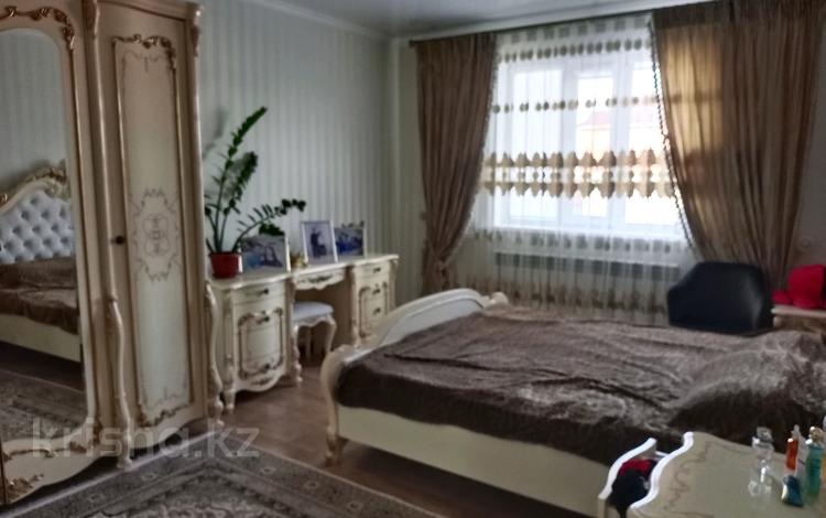 Отдельный дом • 4 комнаты • 195 м² • 10 сот., Жастар 1 за 43 млн 〒 в Талдыкоргане — фото 2