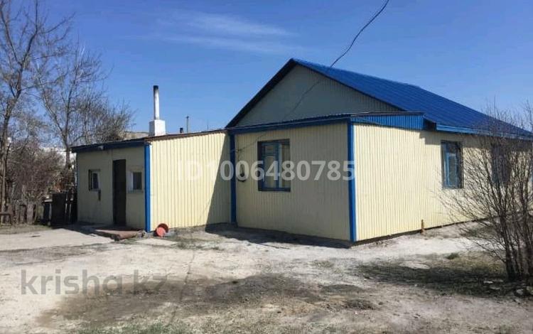 Отдельный дом · 3 комнаты · 96.9 м² · 694 сот., Куйбышева 34 — Главная дорога за 16 млн 〒 в Щучинске — фото 2