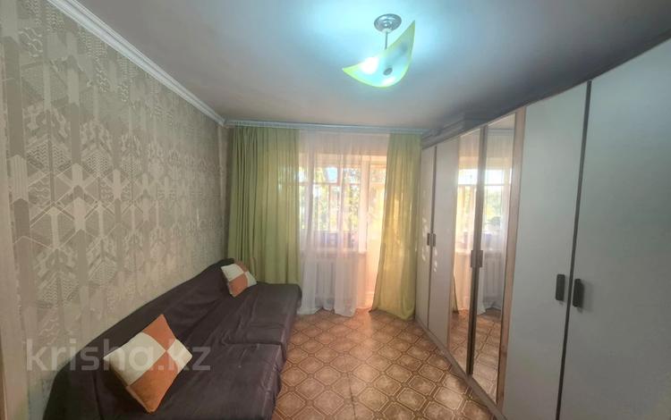 3-комнатная квартира · 52 м² · 5/5 этаж, Майкудук, 13й микрорайон за 11 млн ₸ в Караганде, Алихана Бокейханова р-н — фото 2
