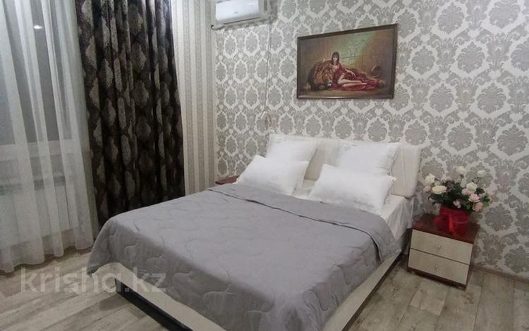 3-комнатная квартира · 100 м² · 2 этаж, Курмангазы — 100% Фото 1-2-3-4-5ком Центр ЖД вокзал КазИИТУ Сокол за 25 000 ₸ в Уральске — фото 2