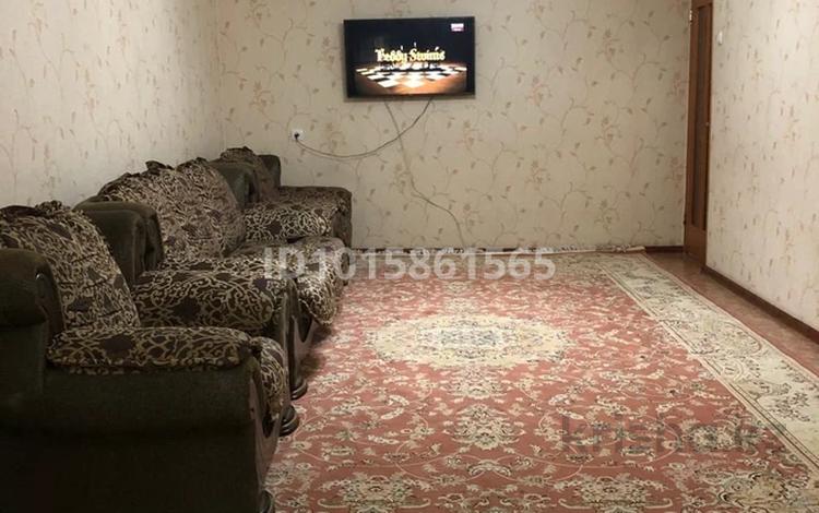 3-комнатная квартира · 80 м², Жібек-Жолы 56 за 200 000 ₸ в Шымкенте, Аль-Фарабийский р-н — фото 2