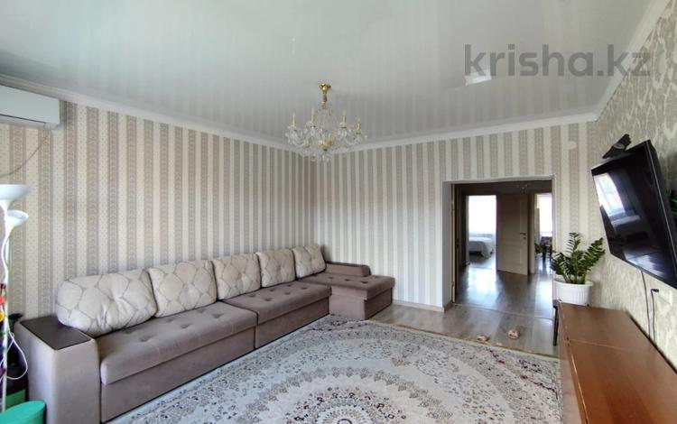 3-комнатная квартира · 95.7 м² · 10/10 этаж, мкр. Алтын орда, Баишева за 28 млн ₸ в Актобе — фото 2