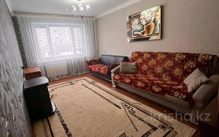 3-комнатная квартира · 69.3 м² · 4/5 этаж, мкр 6, А.Молдагуловой 43/1 — за изумрудом за 20.5 млн ₸ в Актобе — фото 2
