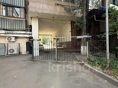 3-комнатная квартира · 78 м² · 4/5 этаж, Желтоксан 137 за 81 млн ₸ в Алматы, Алмалинский р-н