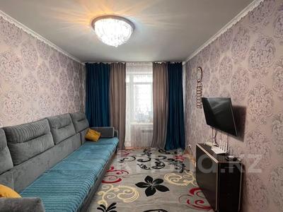 2-комнатная квартира · 55.8 м² · 2/5 этаж, Молдагуловой 17/7 за 23.5 млн 〒 в Усть-Каменогорске