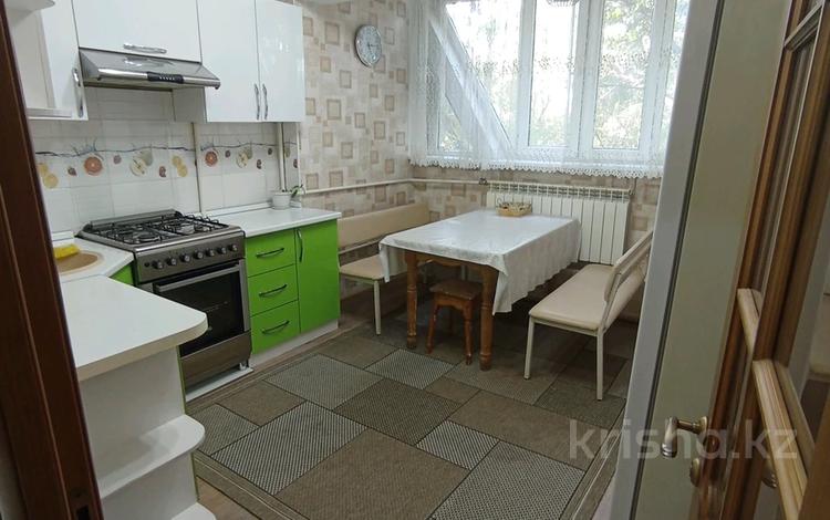 3-бөлмелі пәтер · 70 м² · 3/9 қабат, Тастақ-3 ш/а., Мкр Тастак-1 13, бағасы: 300 000 ₸ в Алматы, Алмалинский р-н — фото 2