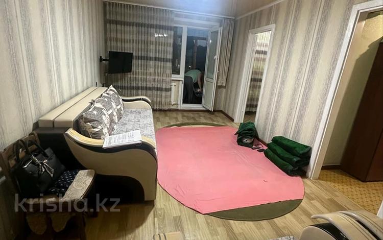 4-комнатная квартира · 62 м² · 4/5 этаж, Пришахтинск, Пришахтинск, 23й микрорайон — рядом 2школа, 4садик, и детская поликлиника. за 15 млн ₸ в Караганде, Алихана Бокейханова р-н — фото 2