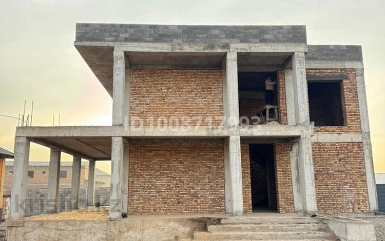 Отдельный дом · 4 комнаты · 200 м² · 6 сот., Аңырақай — Рядом с Villagio Country Club за 48 млн ₸ в Туздыбастау (Калинино) — фото 2