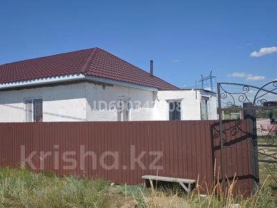 Отдельный дом · 3 комнаты · 120 м² · 15 сот., Молдагуловой 26 за 12 млн 〒 в Заре