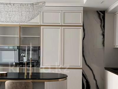 4-комнатная квартира · 180 м² · 6/9 этаж, Алихан Бокейхан 16/3, 16/2 за 150 млн 〒 в Астане, Есильский р-н