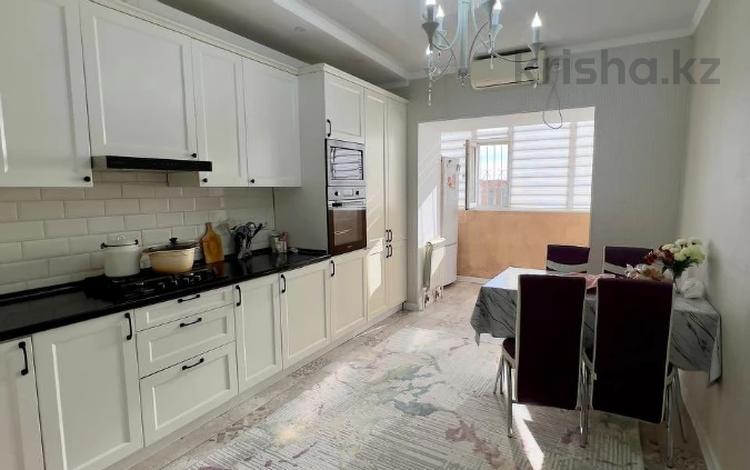 3-комнатная квартира · 90 м² · 6/9 этаж, мкр. Алтын орда за 34 млн ₸ в Актобе — фото 15