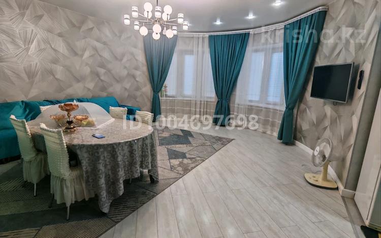 Отдельный дом · 5 комнат · 500 м² · 12 сот., мкр Кунгей , 2улица 15 за 170 млн 〒 в Караганде, Казыбек би р-н — фото 2