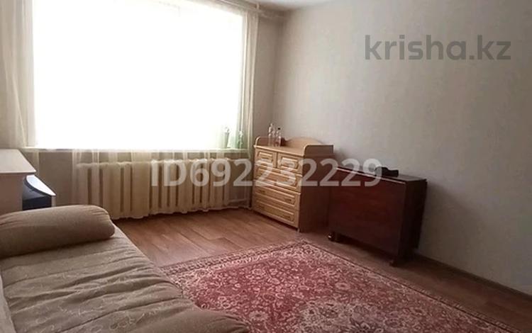 1-комнатная квартира, 38 м², 3/5 этаж помесячно, Абая 37