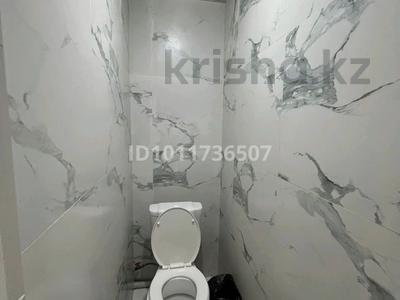 2-бөлмелі пәтер · 54 м² · 3/9 қабат, мкр Юго-Восток, Стройтелей 13 — Стройтелей 13, бағасы: 17 млн ₸ в Караганде, Казыбек би р-н