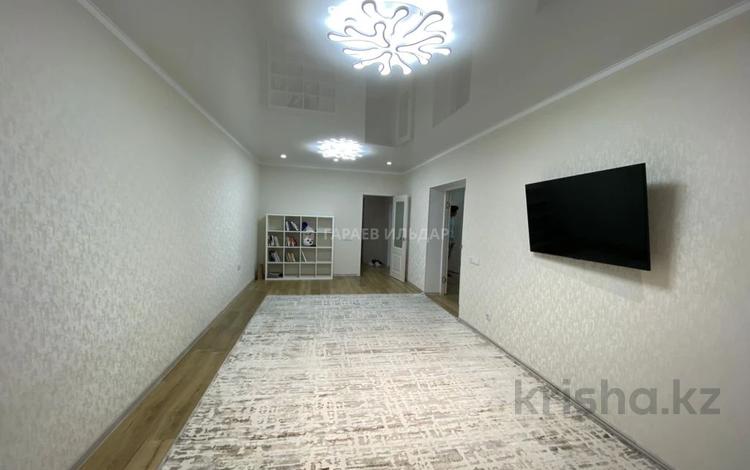 3-комнатная квартира, 140 м², 12/21 этаж помесячно, Розыбакиева 289 — Альфараби за 400 000 〒 в Алматы, Бостандыкский р-н — фото 2