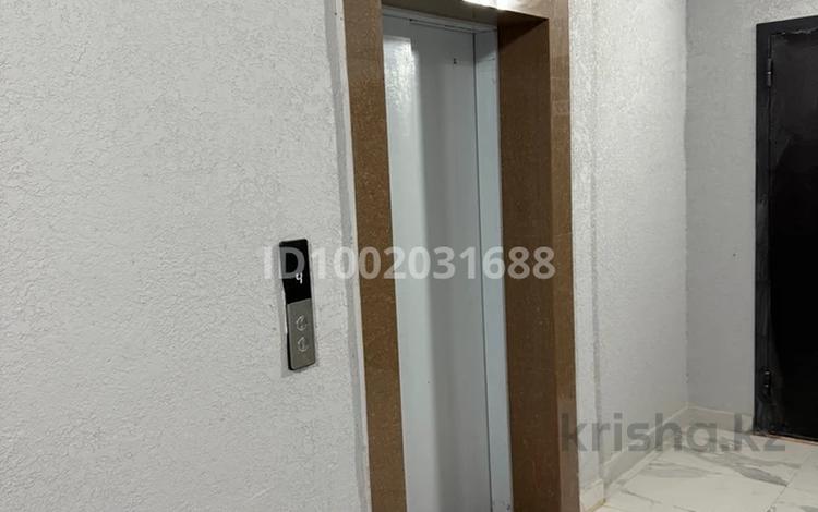 3-комнатная квартира · 92 м² · 5/6 этаж, мкр Жана Орда 15 за 54 млн ₸ в Уральске — фото 2