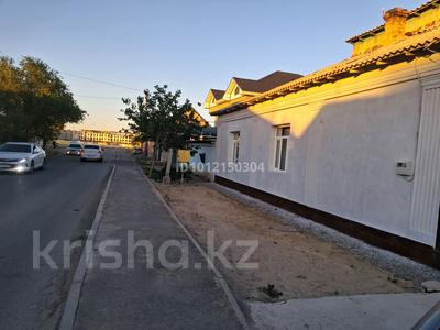 Жеке үй · 3 бөлме · 140 м², Тоган 16 — 200 м Караван сарай, бағасы: 40 000 ₸ в Туркестане