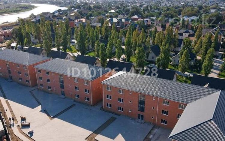 4-бөлмелі пәтер · 153 м² · 2/3 қабат, пгт Балыкши, Иван Полковников 1, бағасы: 60 млн ₸ в Атырау — фото 2