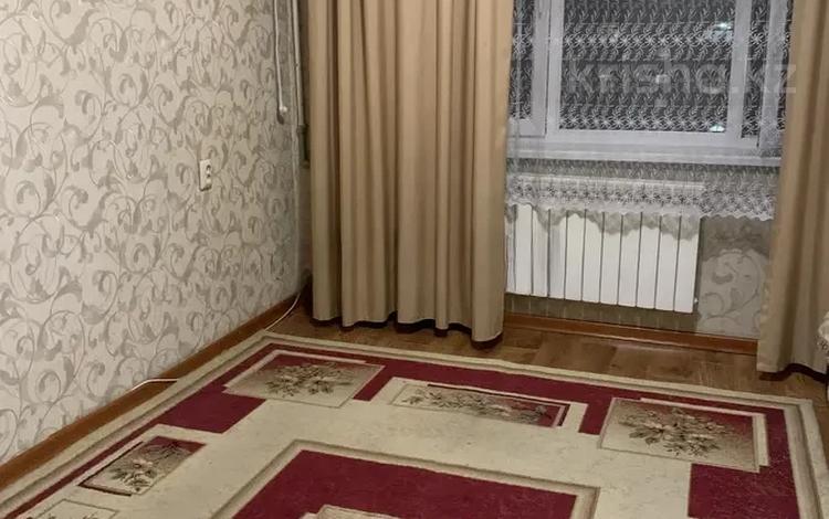 1-комнатная квартира, 41 м², 6/9 этаж, мкр Аксай-4 16 за 22.7 млн 〒 в Алматы, Ауэзовский р-н — фото 2