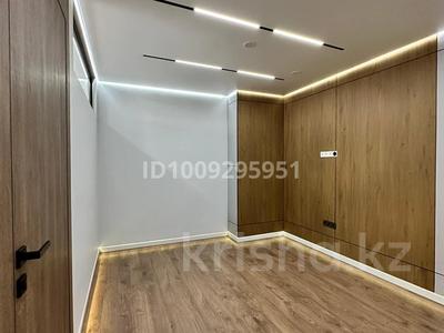 2-бөлмелі пәтер · 45 м² · 9/9 қабат, Ардагер ш/а., Абулхаир хана 69/3, бағасы: 32 млн ₸ в Атырау, мкр Ардагер