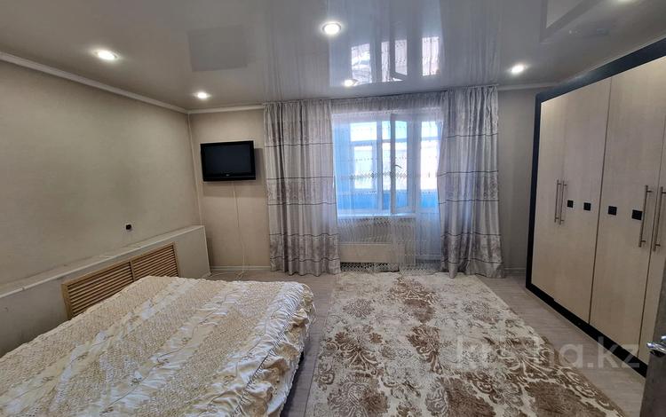 1-бөлмелі пәтер · 45 м² · 4/5 қабат, Самал 14а — Дадам кафе, бағасы: 8 000 〒 в Талдыкоргане — фото 13
