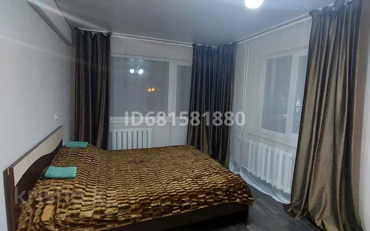 1-комнатная квартира · 30 м² · 3/5 этаж, Казахстан за 10 000 ₸ в Усть-Каменогорске — фото 2