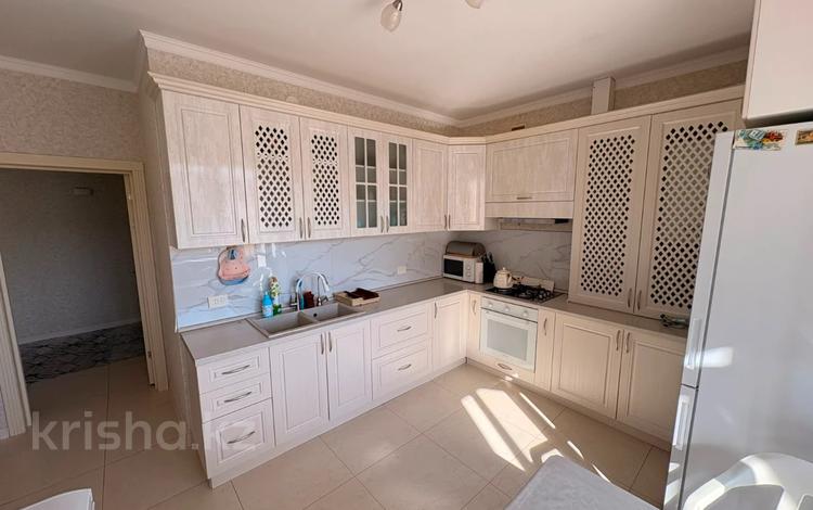 3-комнатная квартира · 100 м² · 2/5 этаж, Алтын Орда за 37 млн ₸ в Актобе — фото 2