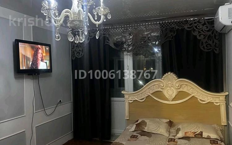 1-комнатная квартира · 32 м², мкр Мынбулак 38 за 5 000 〒 в Таразе — фото 2