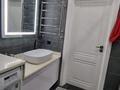 2-комнатная квартира · 48 м² · 2/8 этаж, мкр Самал, Манаева 92 за 450 000 ₸ в Алматы, Медеуский р-н — фото 5