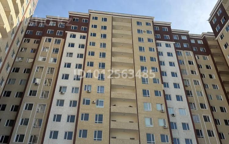 3-бөлмелі пәтер · 118 м², 17-й мкр, 17-ш/а. 87/4, бағасы: 28 млн ₸ в Актау — фото 2